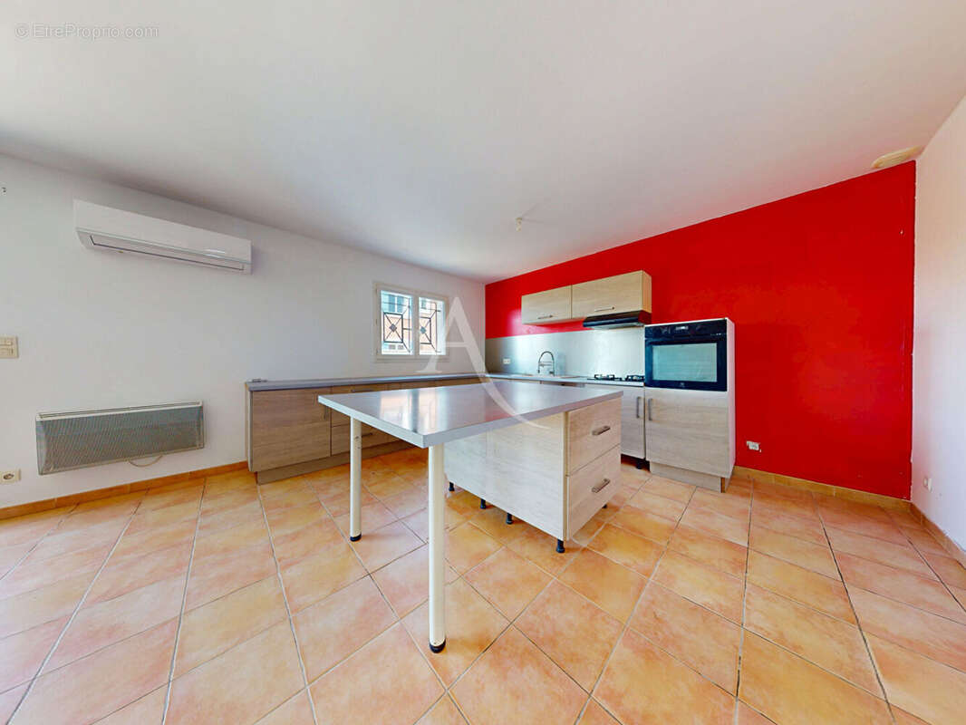 Maison à PARAZA