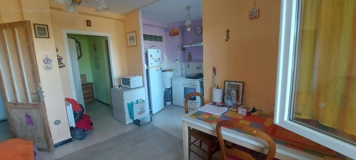 30.gard.nimes. appartement de 38 m² avec balcon dans residence calme et securisee quartier camplanier - photo 2