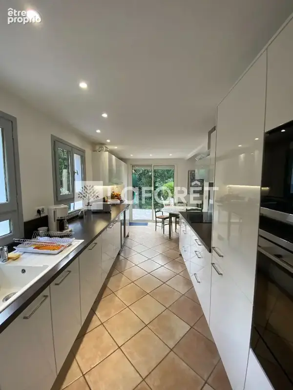 Opio villa avec piscine, vue dégagée et beau terrain de 2 950 m2 - photo 10