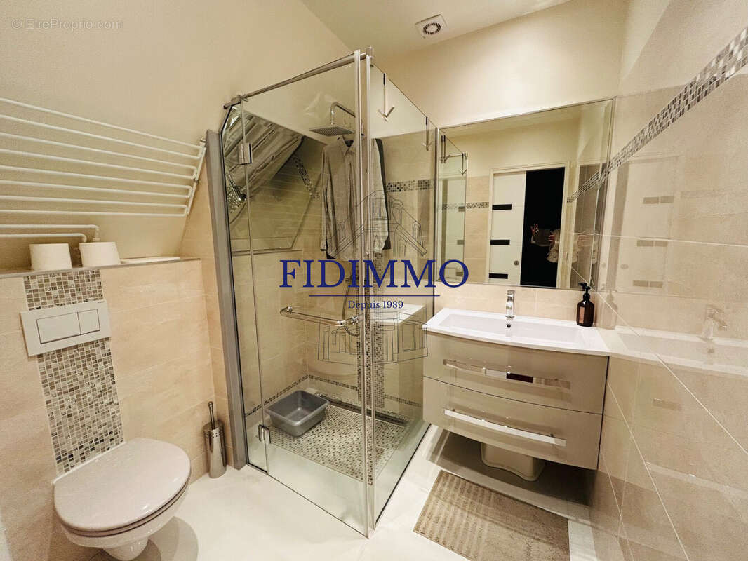 Maison à CHENNEVIERES-SUR-MARNE