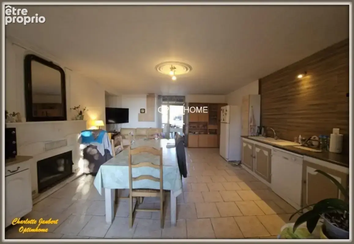 Propriete à vendre 7 pièces Proche de VILLEBOIS LAVALETTE (16) - photo 11