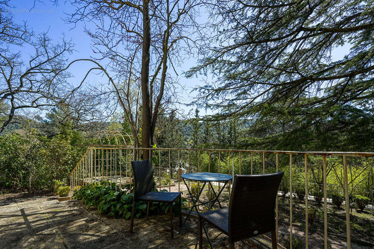 Appartement à LE THOLONET