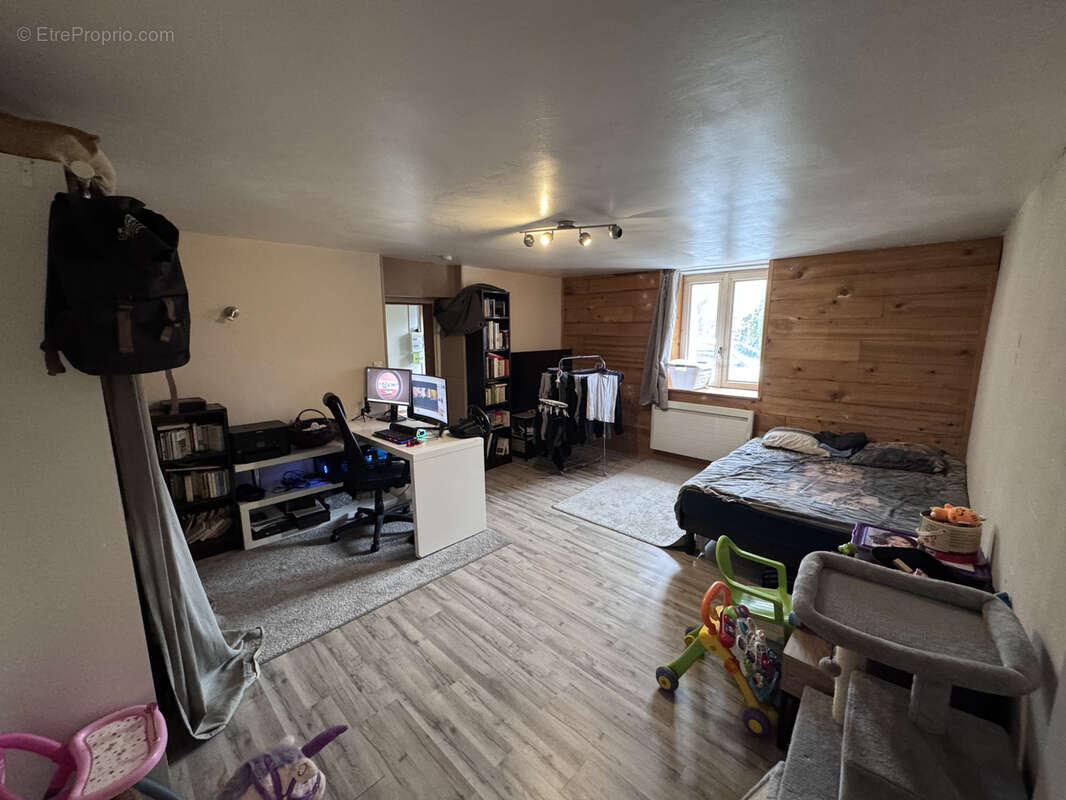 Maison à FROIDECONCHE