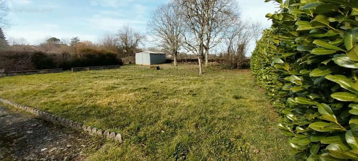 Maison à VAILHOURLES