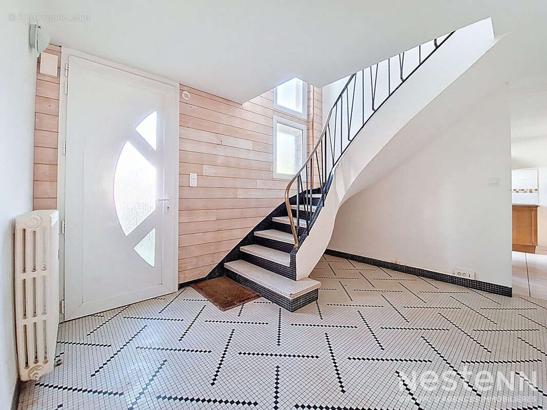 Maison Sainte Luce Sur Loire 5 chambres - photo 6