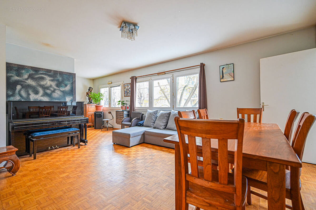 Appartement à VITRY-SUR-SEINE