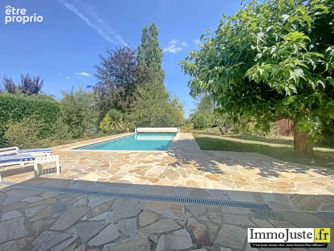 Maison 217 m² à Le Tremblay-Sur-Mauldre  - photo 3