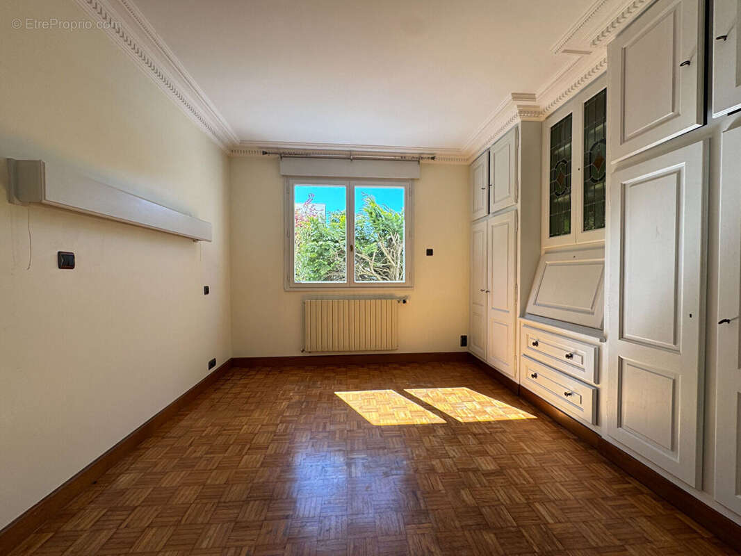 Maison à SAINT-PRYVE-SAINT-MESMIN