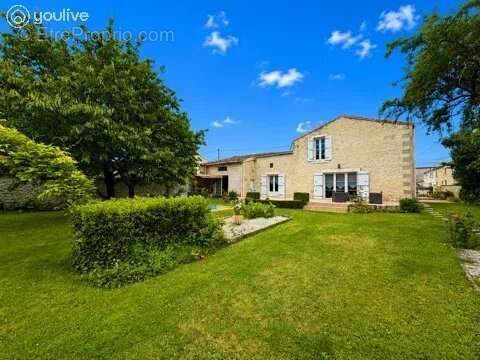 Maison à NUAILLE-D'AUNIS