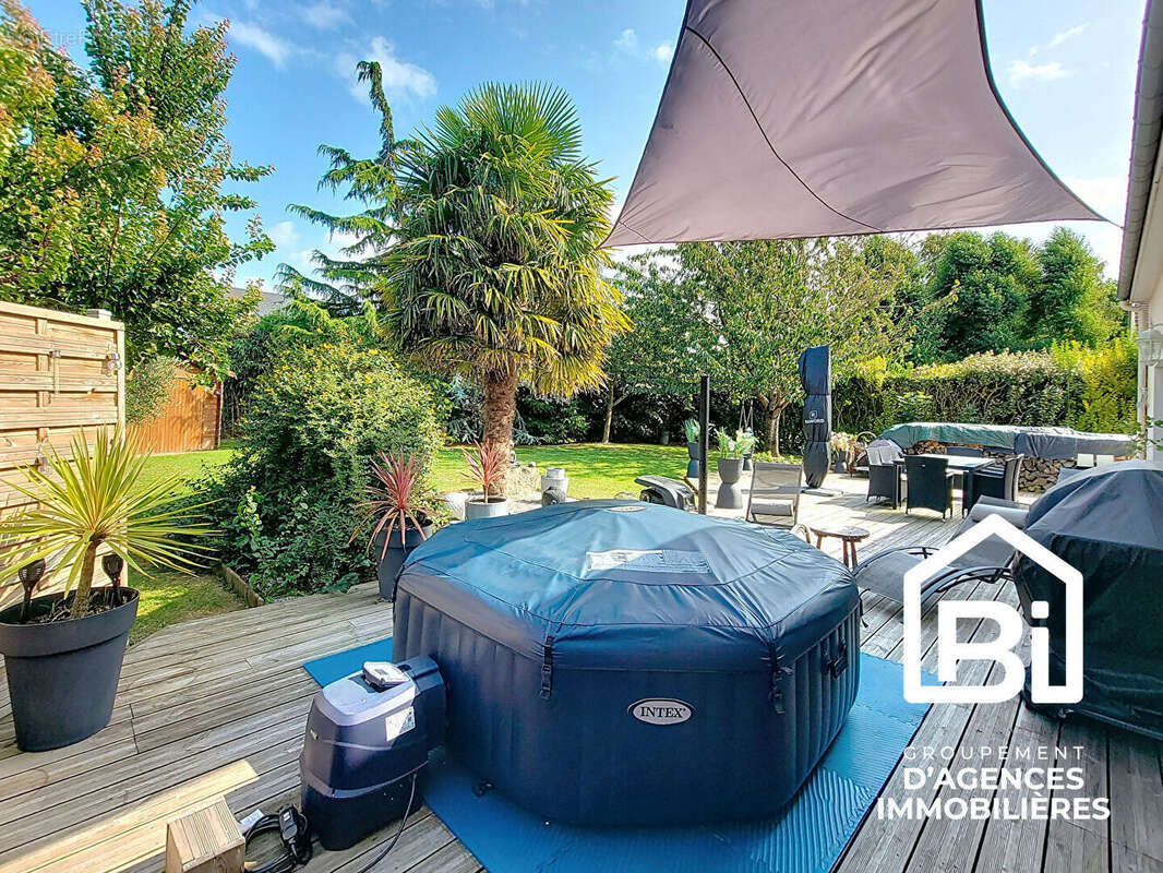 Maison à CRESSERONS