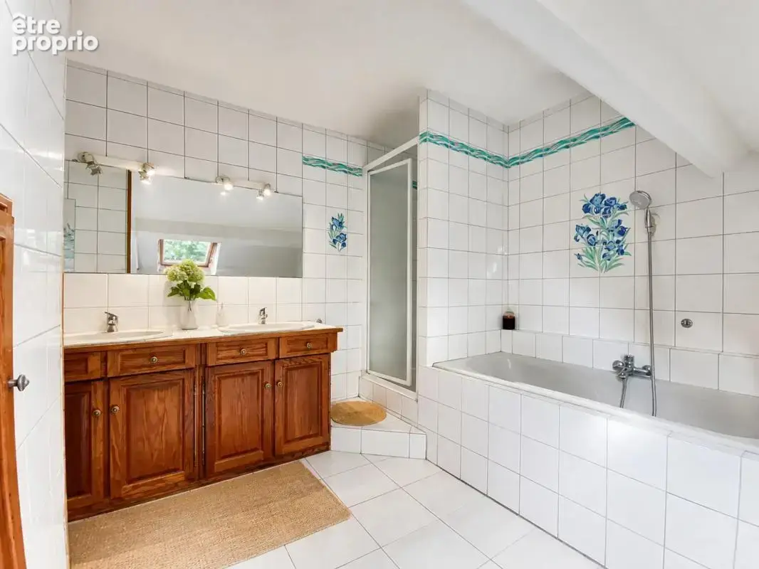 Maison de 5 pièces de 100 m² à Goussainville - photo 9