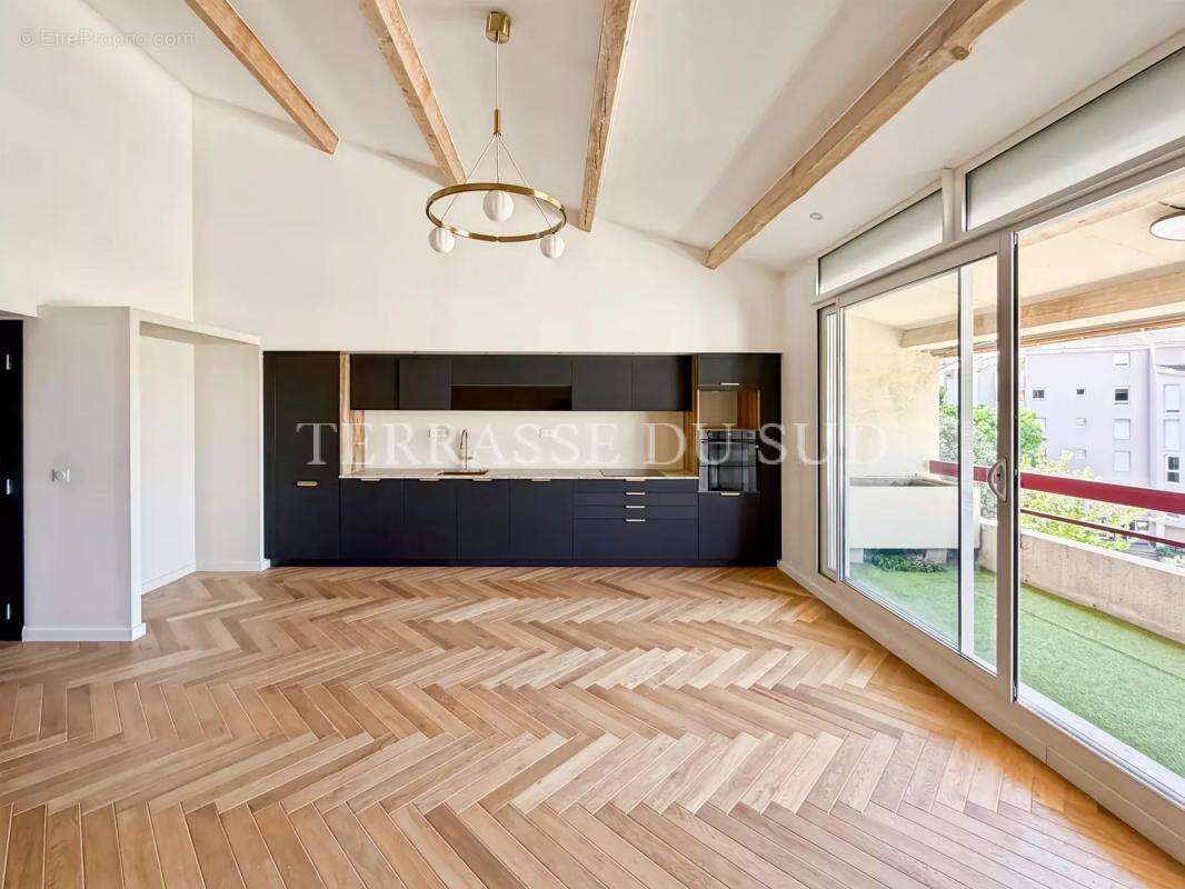 Appartement à MARSEILLE-8E