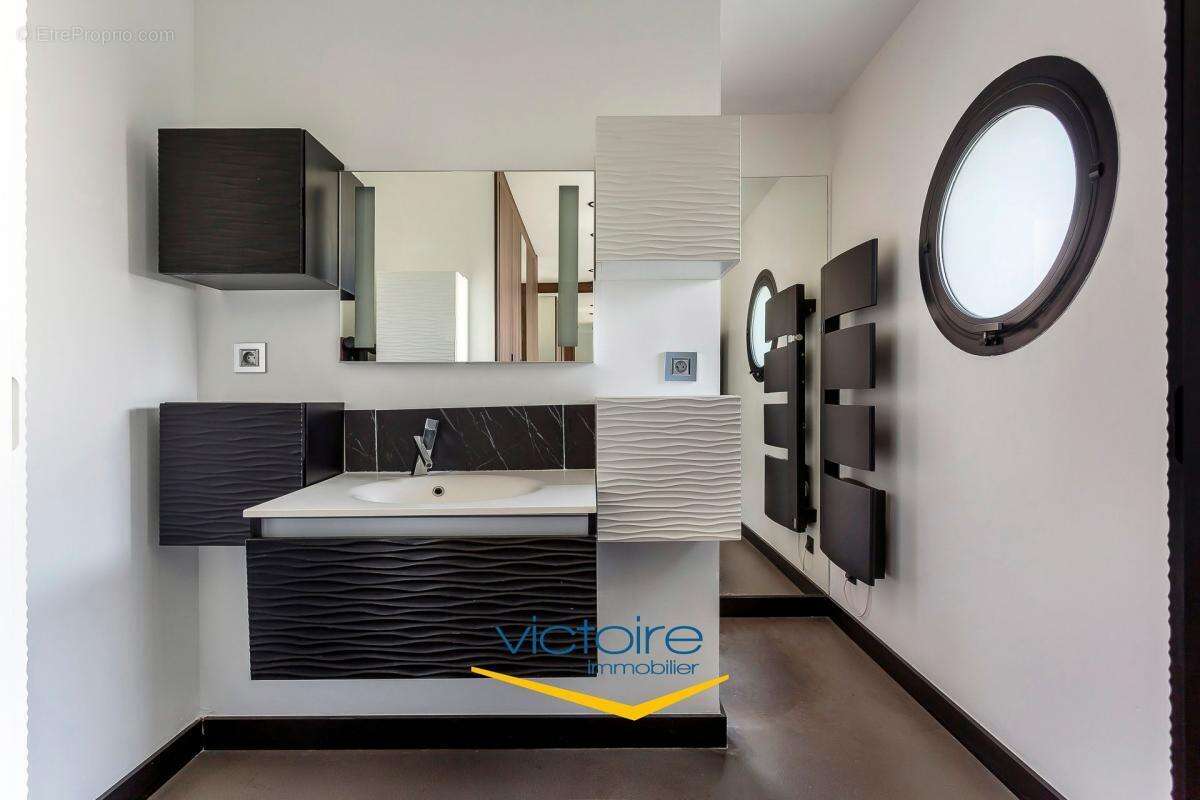 Maison à SAINT-CYR-AU-MONT-D&#039;OR