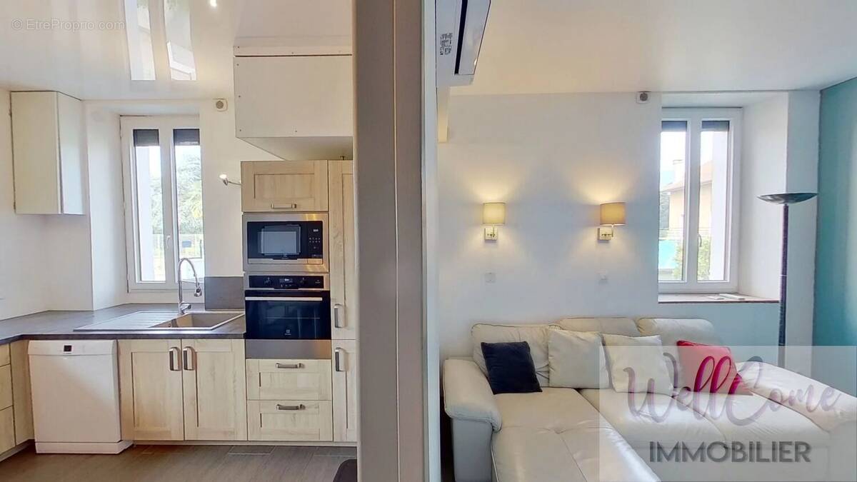 Aix Les Bains logement 5 pièces triplex avec 2 places de parking privatives et un jardinet privatif - photo 2