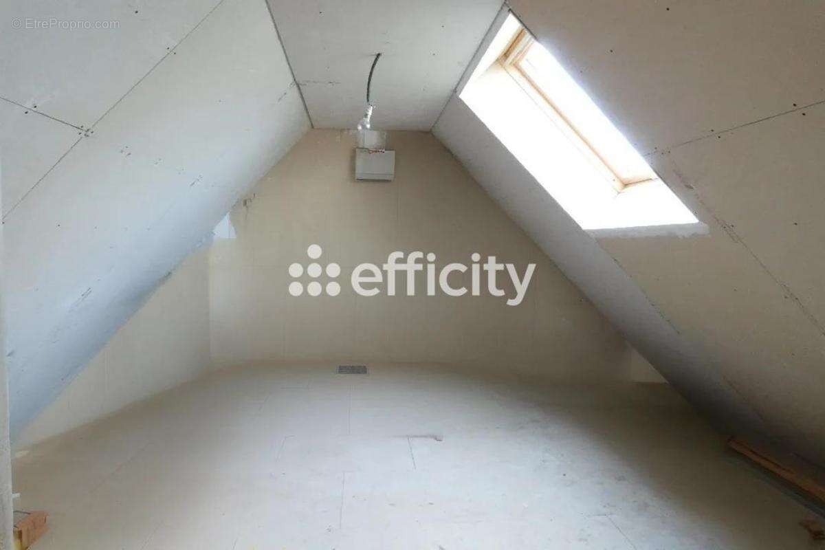 Maison à CONDE-FOLIE