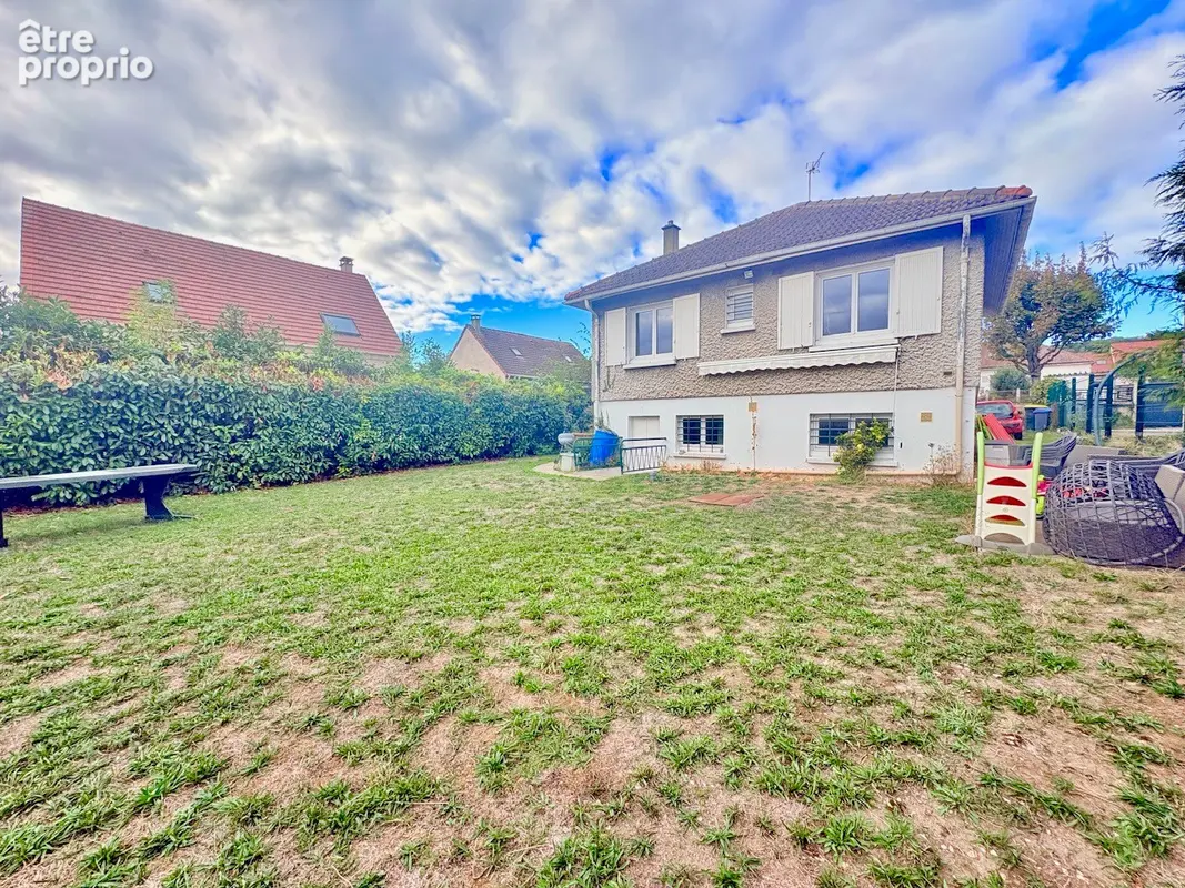 Seule mandataire ** charmante maison individuelle ? terrain de 541 m² ? à 10 min à pied de la gare d'andrésy ! - photo 1
