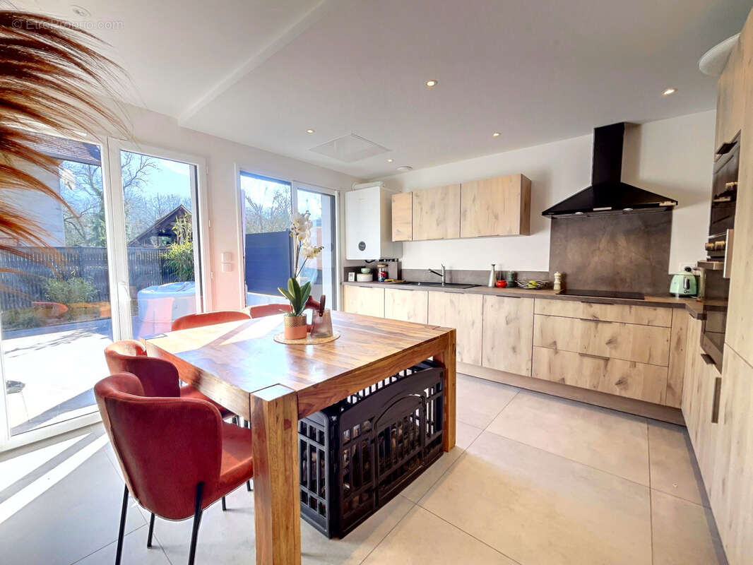 Appartement à SONNAZ