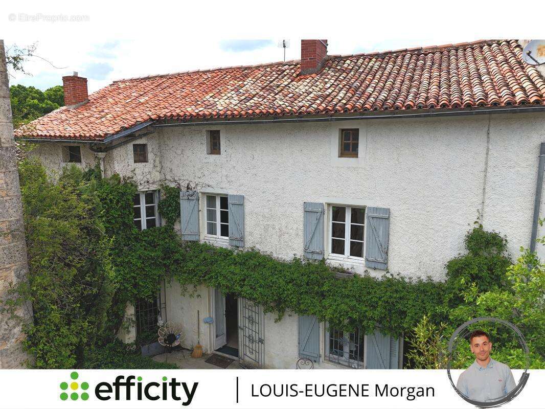 Maison 142 m² à Saint-Romain  - photo 2