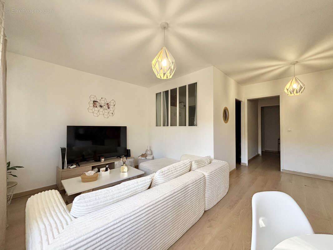 Appartement à LE CANNET