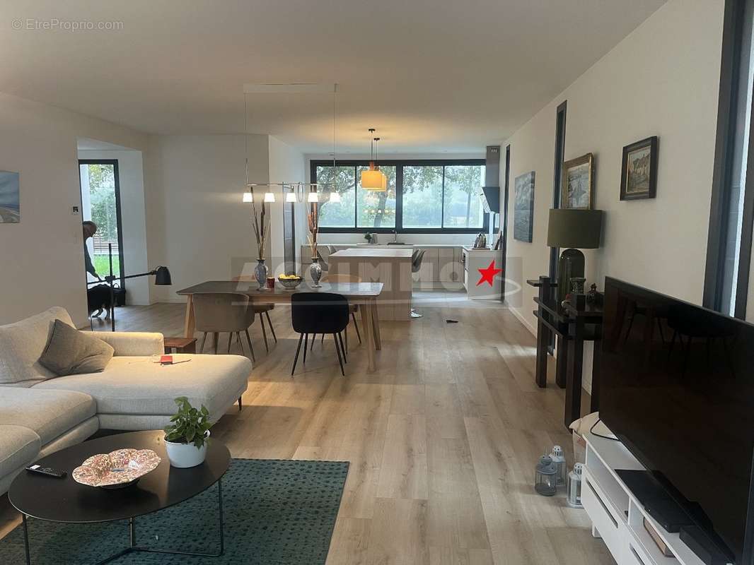 Maison à DREMIL-LAFAGE