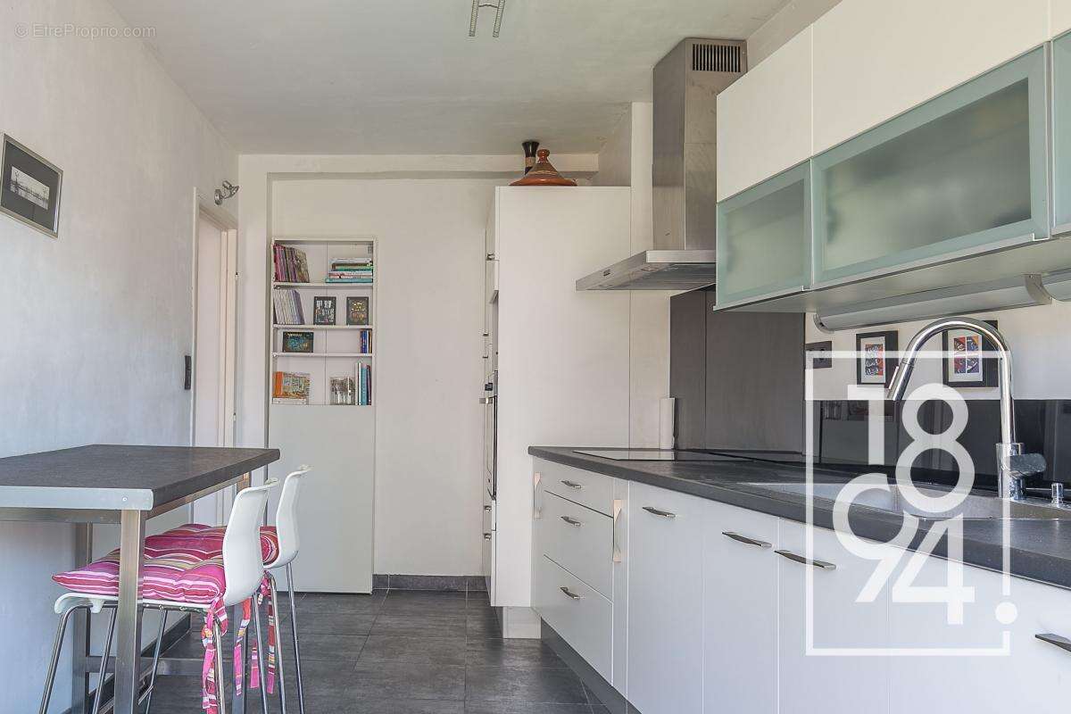Appartement à MARSEILLE-7E