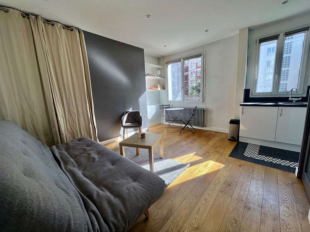 Appartement à AUBERVILLIERS