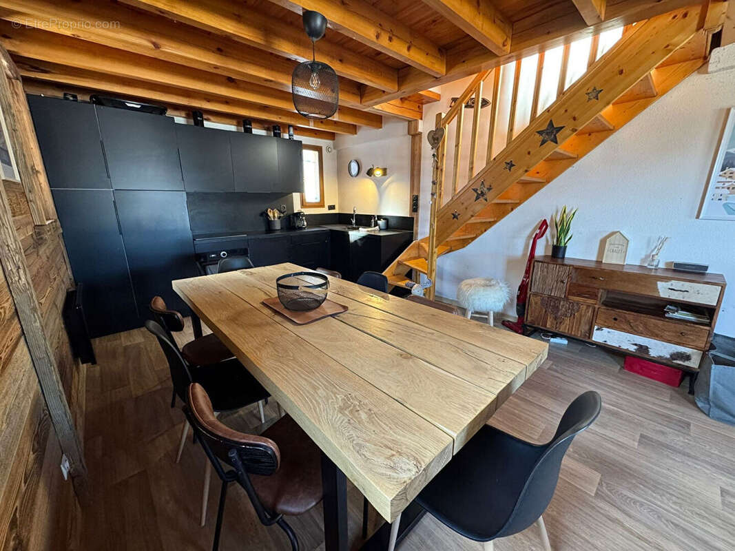 Maison à LES ANGLES