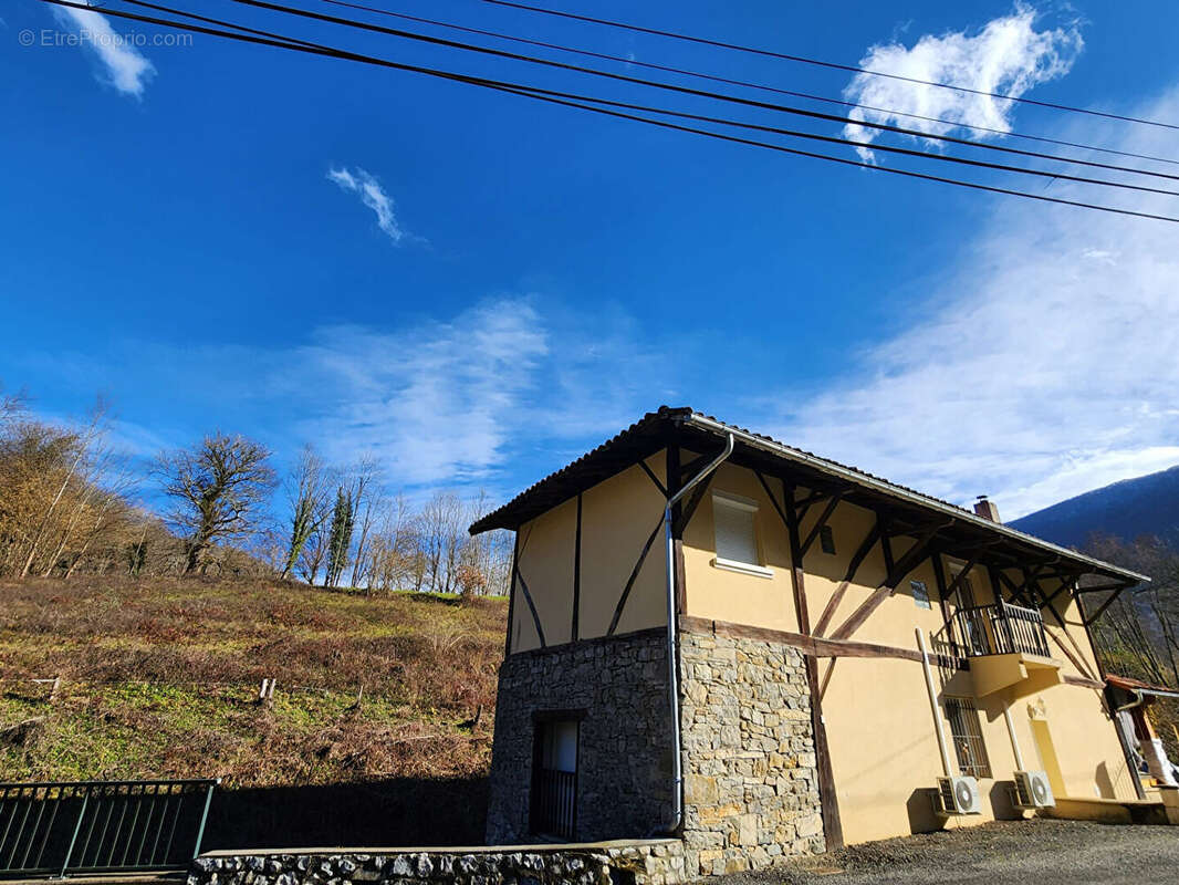 Maison à ARBAS