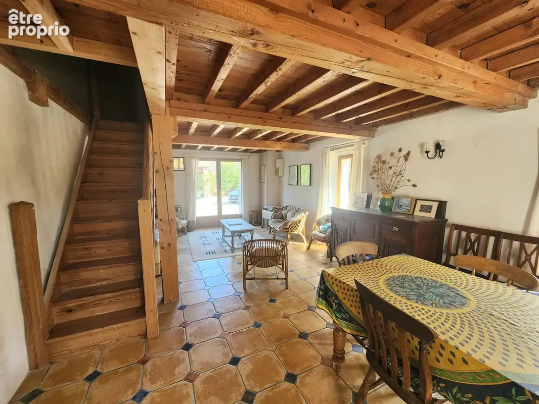 Ancien Corps de Ferme en pierre avec dépendances sur 26 Ha - photo 4