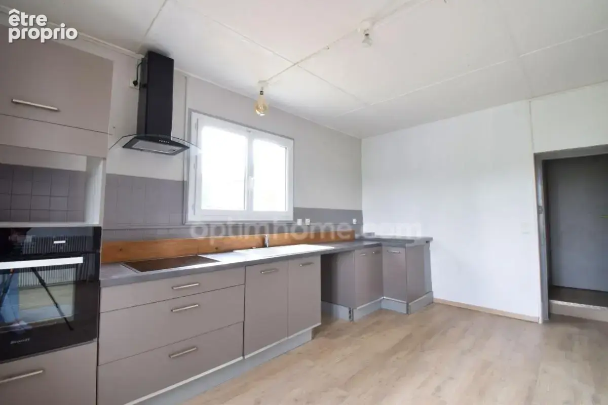 *** exclusivite *** propriete rare : maison dependances et terrain *** saint-jean-d'heurs 63190 *** - photo 3