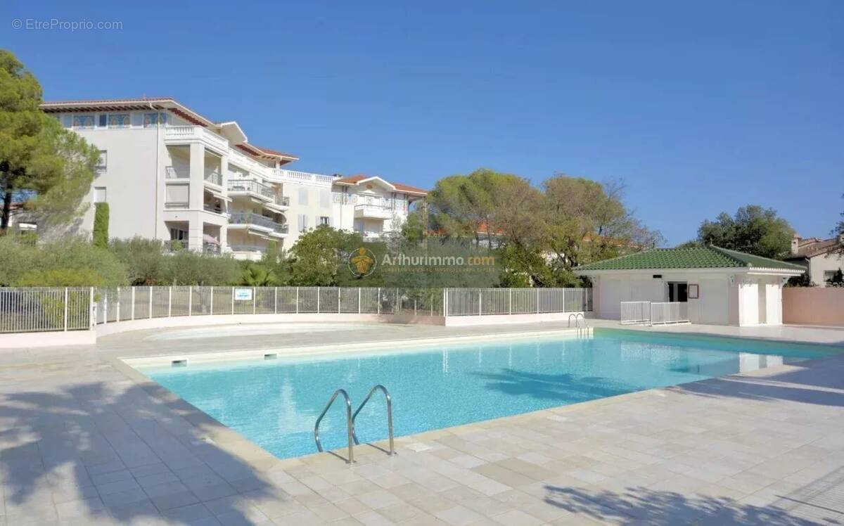 Appartement à FREJUS