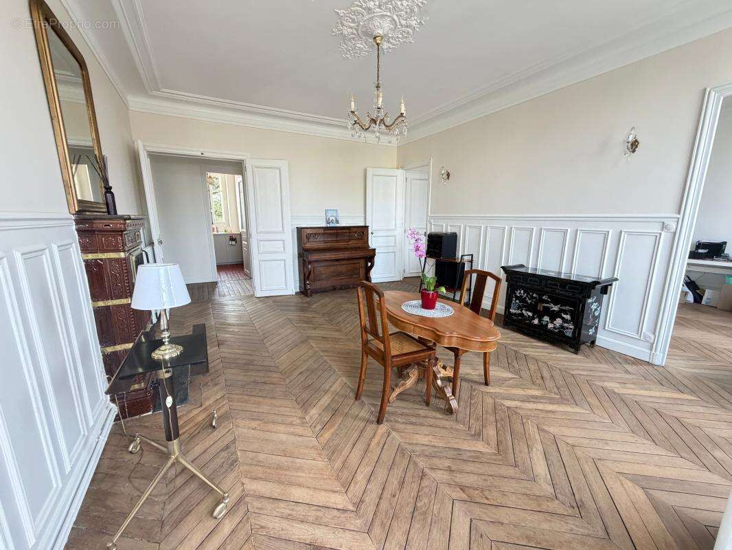 Appartement à VILLEMOMBLE