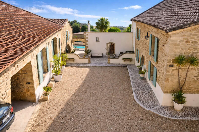 Maison à AIGUES-VIVES