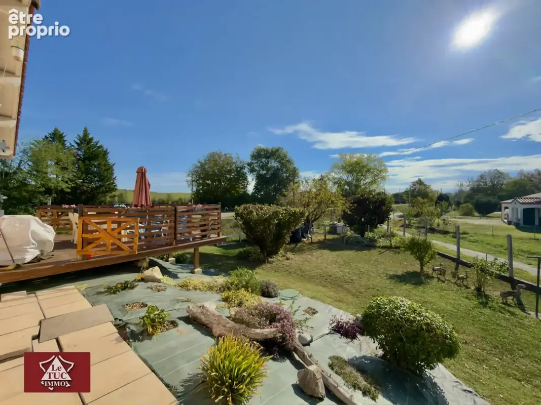 Maison en pierre avec jardin - photo 3
