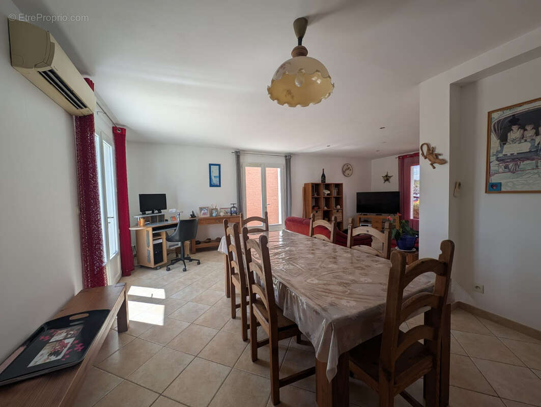 Maison à LEZIGNAN-CORBIERES