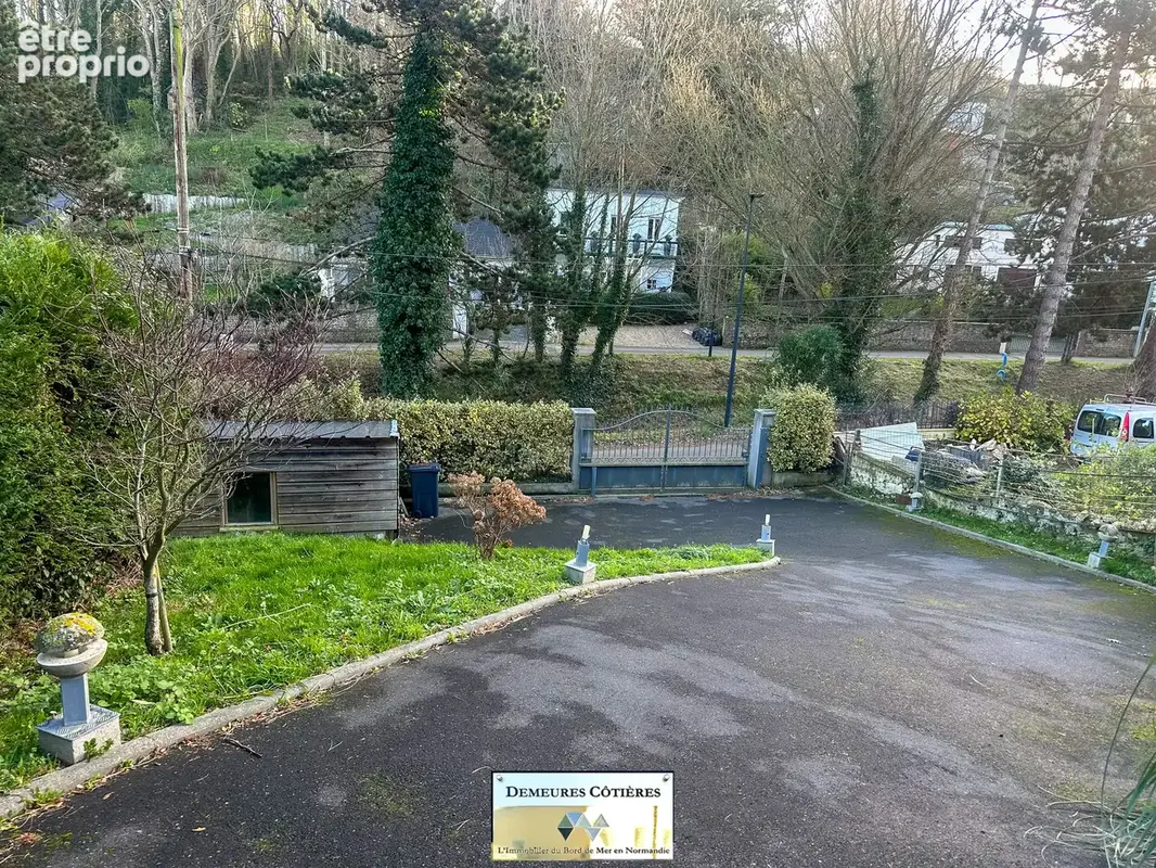 EXCLUSIF - Propriété atypique vue sur mer et plage à pied, dans une valleuse verdoyante entre FECAMP et YPORT - photo 29