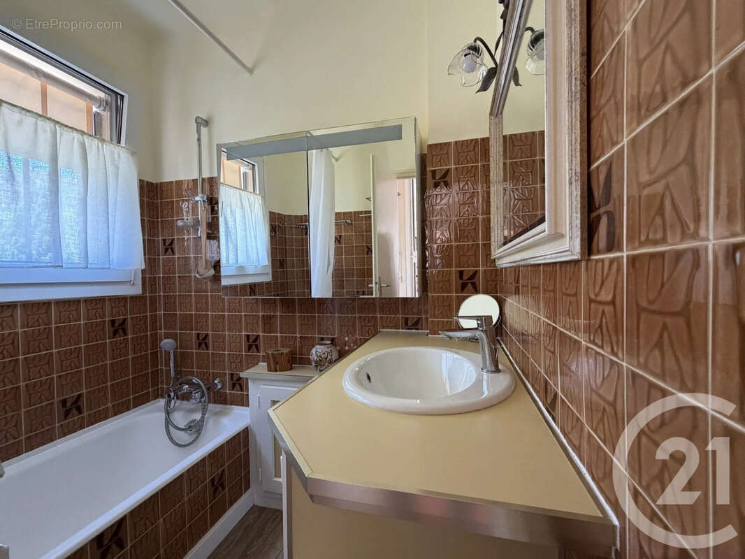 Appartement à LE LAVANDOU