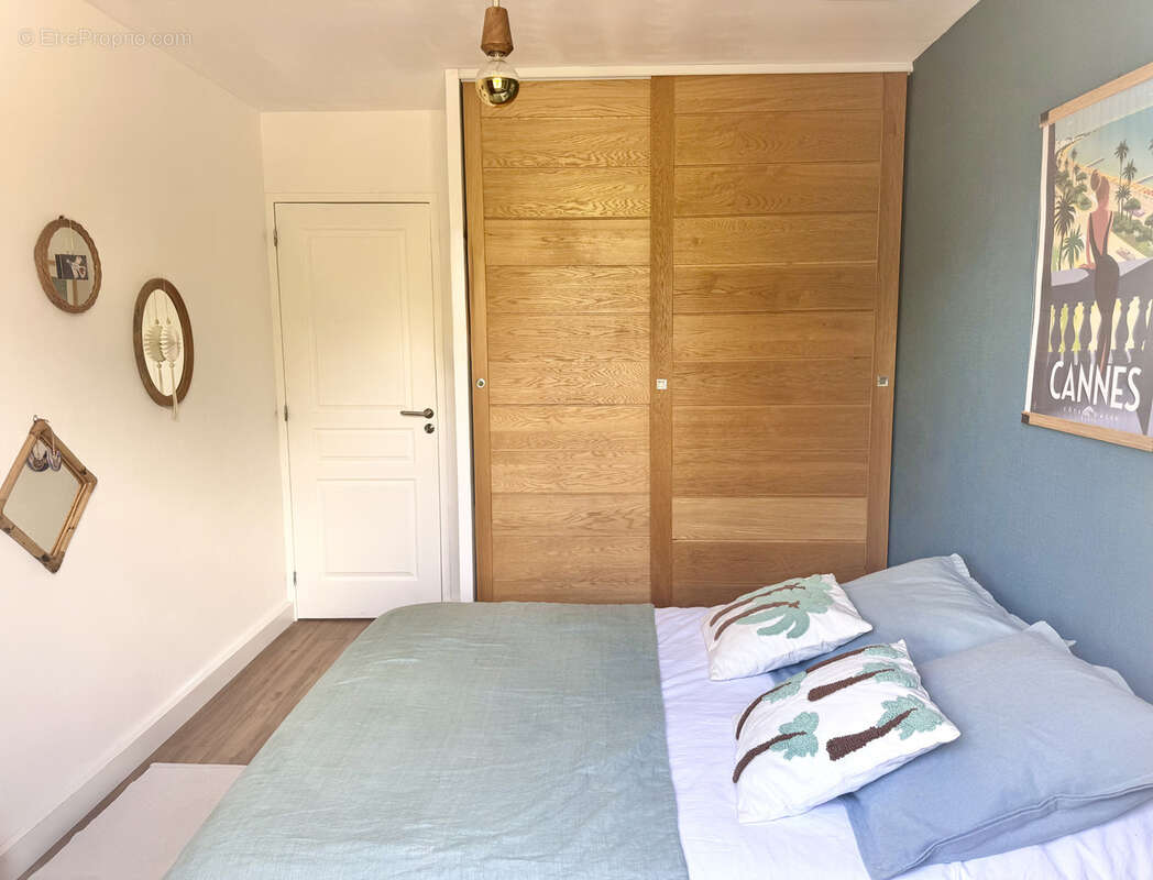 Maison à SAINT-CEZAIRE-SUR-SIAGNE