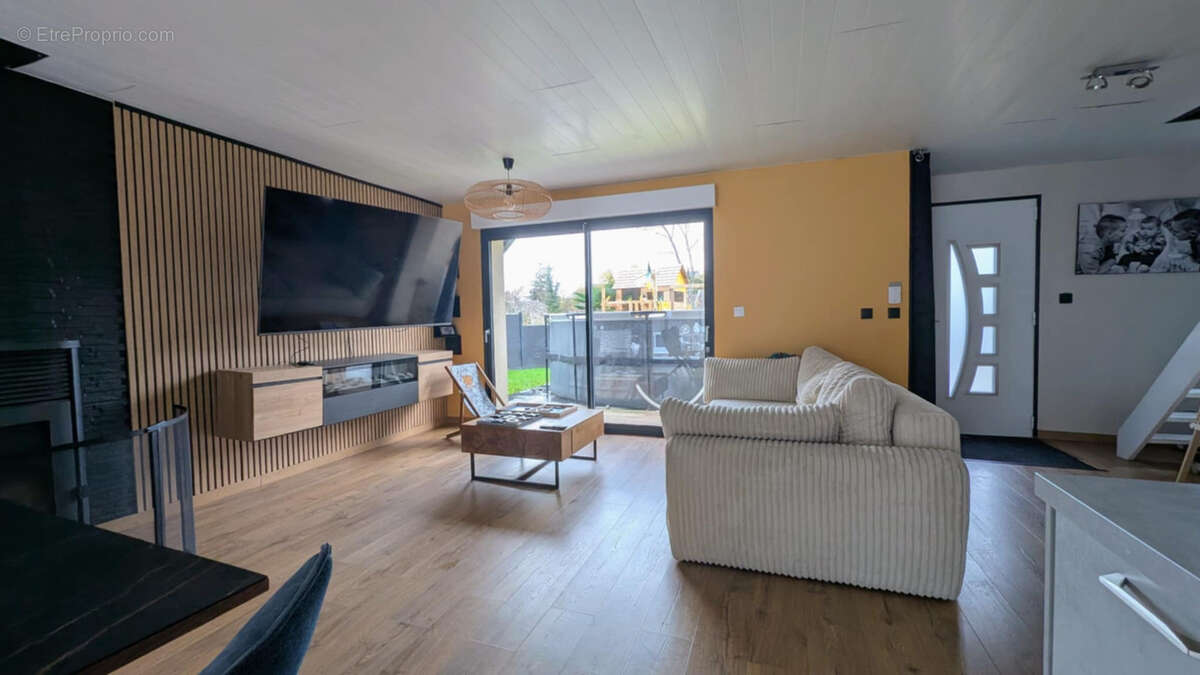 Maison à LILLEBONNE