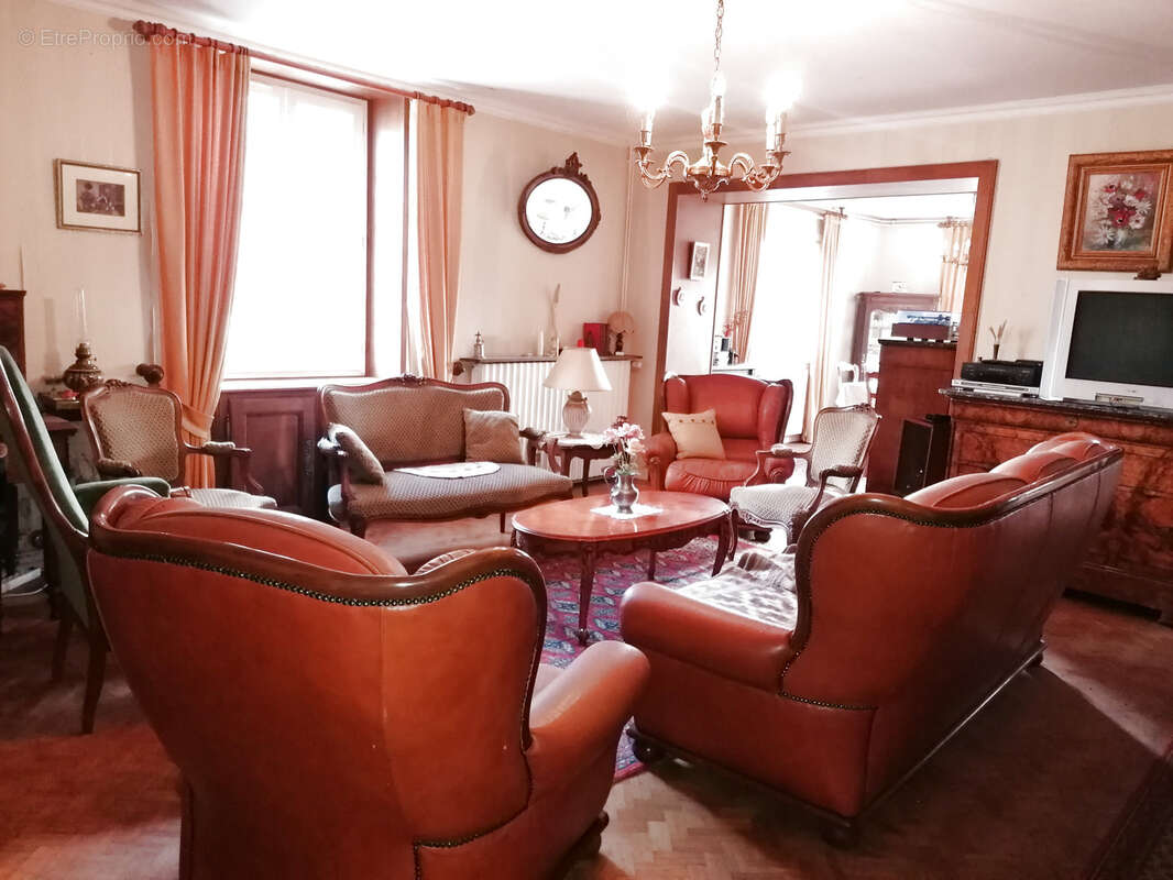 Maison à LUXEUIL-LES-BAINS