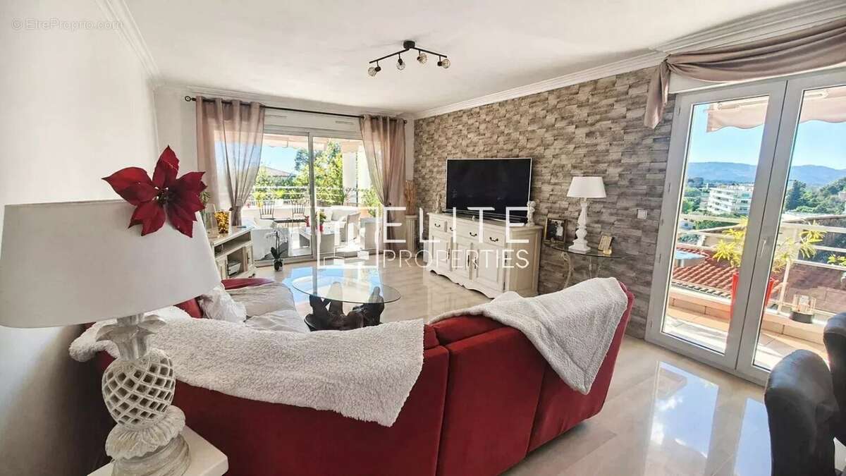 Appartement à LE CANNET