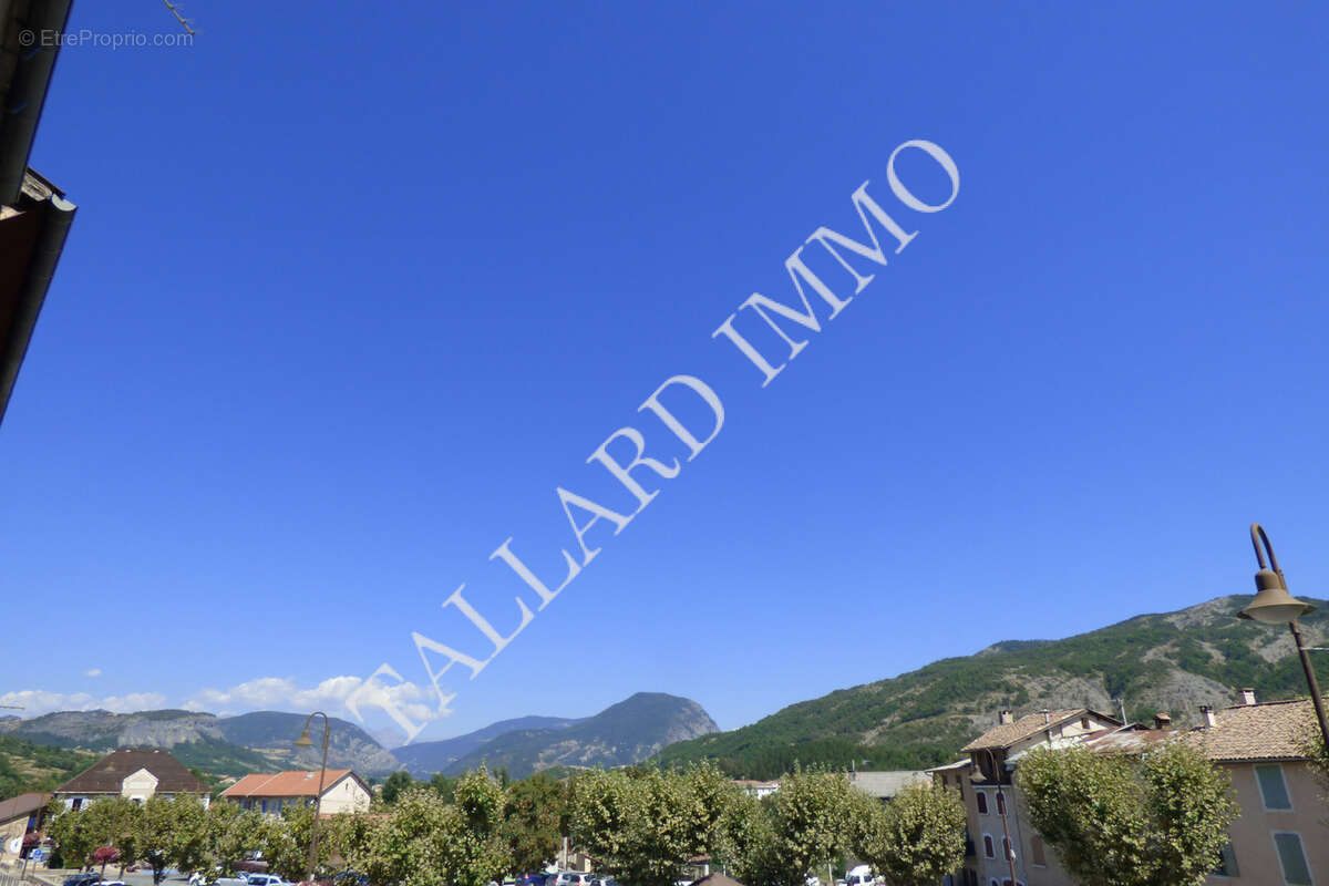 Appartement à TALLARD