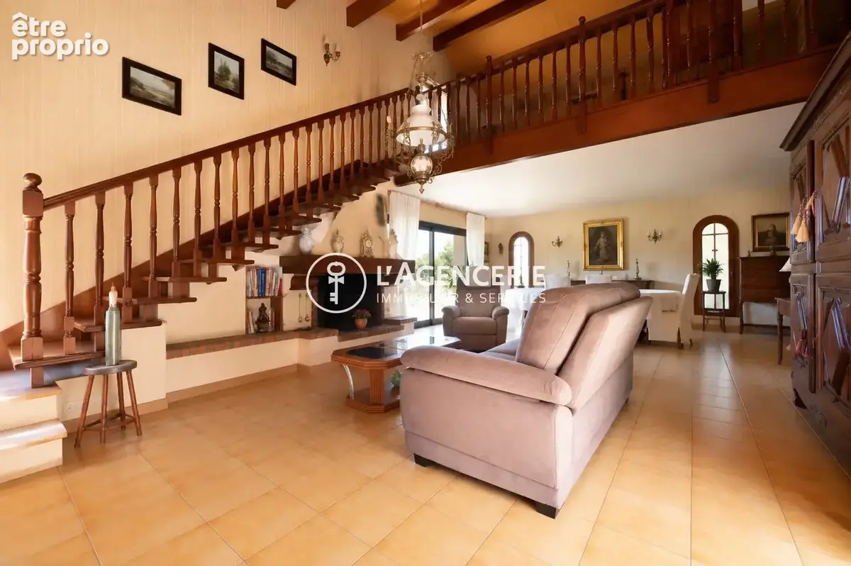 Maison 6 pièces 206 m² à vendre à Albi (81000) - photo 2