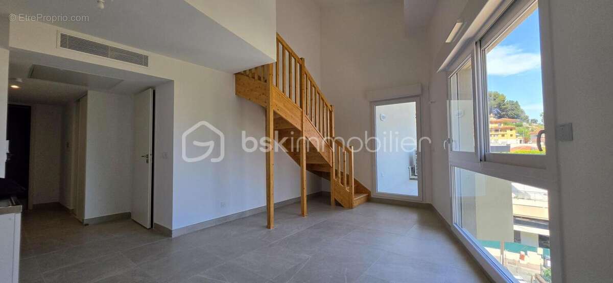 Appartement à ROQUEBRUNE-CAP-MARTIN