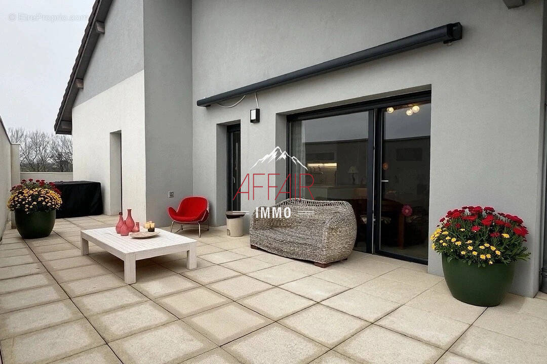 Appartement à VILLE-LA-GRAND