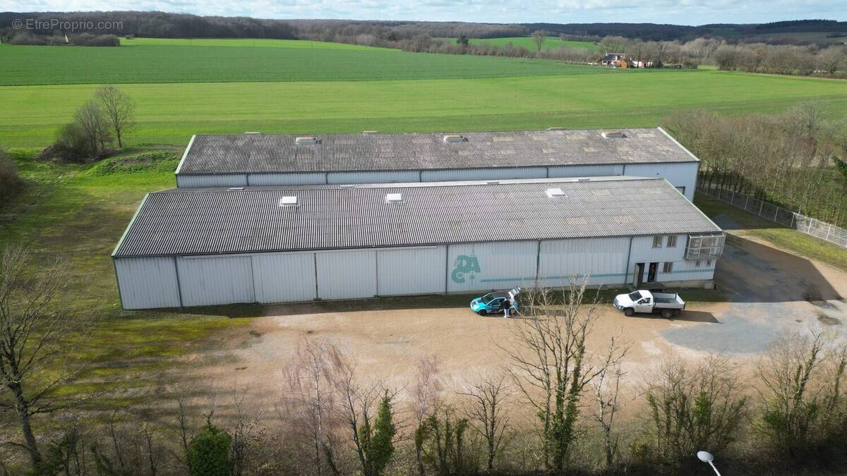 Commerce à THIRON-GARDAIS