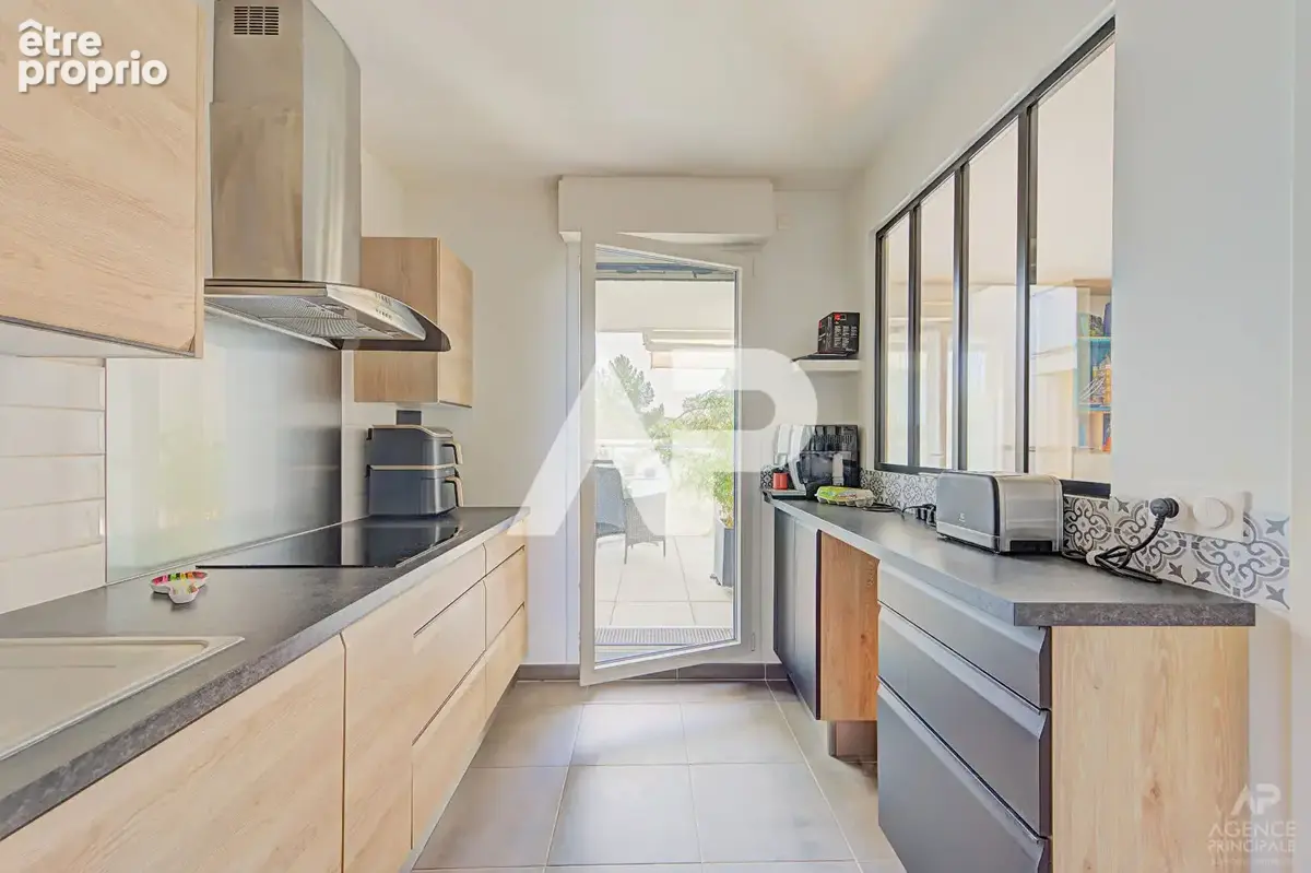 Appartement Rueil Malmaison 4 pièce(s) 82.54 m2 - photo 4