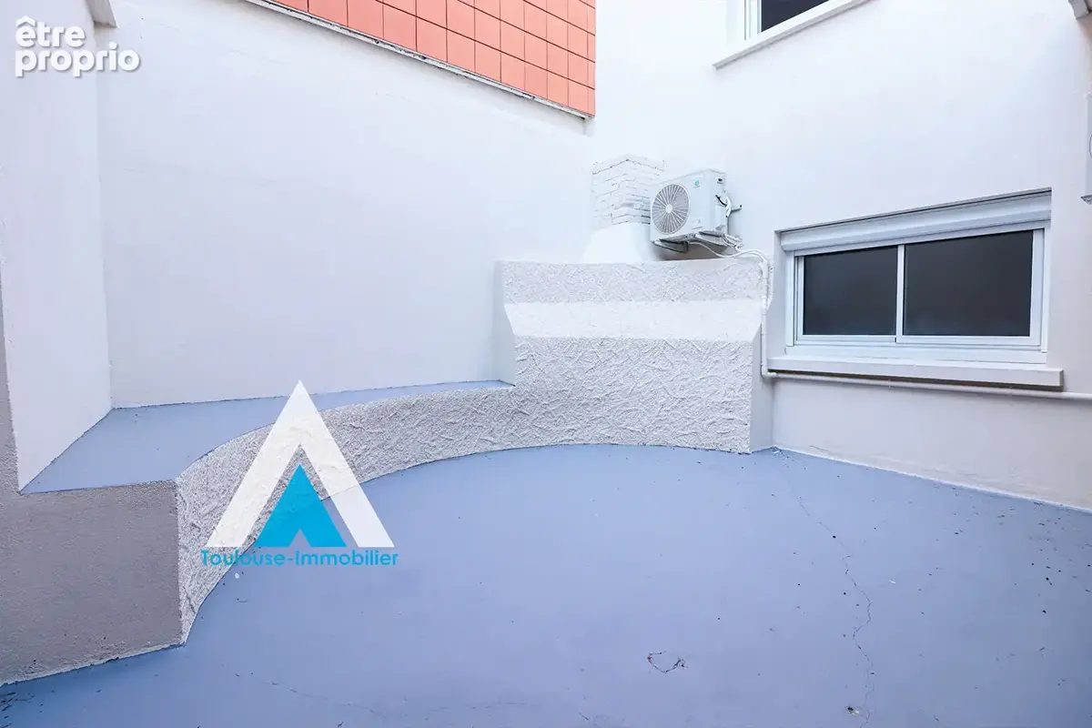 Immeuble de rapport - saint martin du touch - appartemenents - garages - local - photo 7