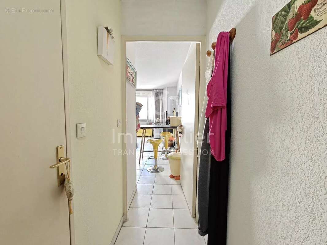 Studio 22.74 m² hyper-centre avec parking - photo 4