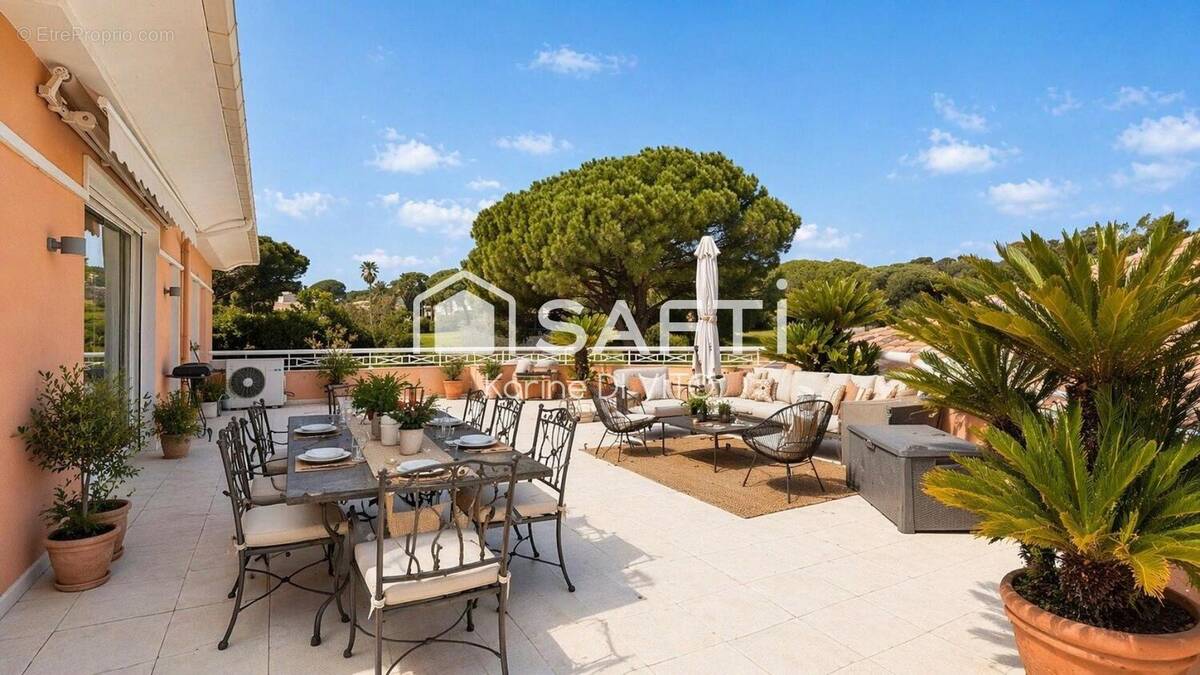 Photo 1 - Appartement à SAINT-RAPHAEL